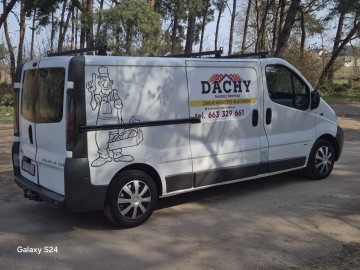Opel Vivaro 1.9 CDTI 100 KM &ndash; LONG &ndash; 2006 &ndash; 3 osoby &ndash; paka