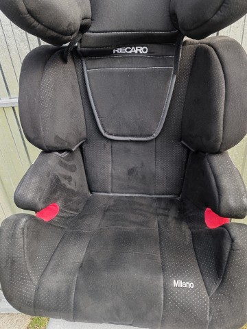 Fotelik samochodowy dziecięcy