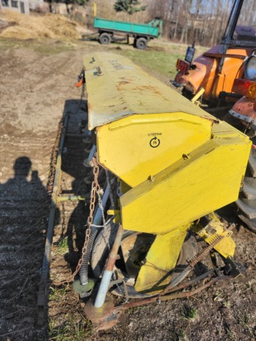 Siewnik do zboża Saksonia