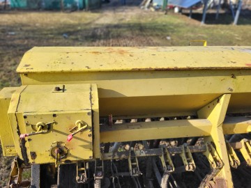 Siewnik do zboża Saksonia