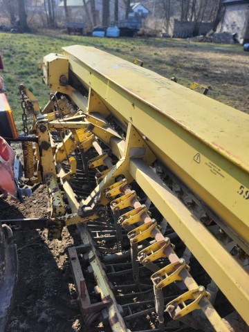 Siewnik do zboża Saksonia