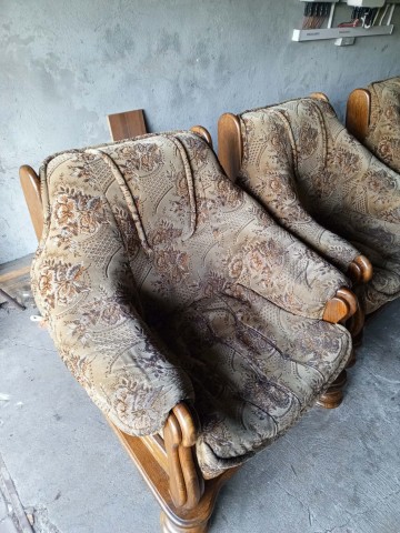 Sprzedam wypoczynek dębowy, Sofa + 2 fotele