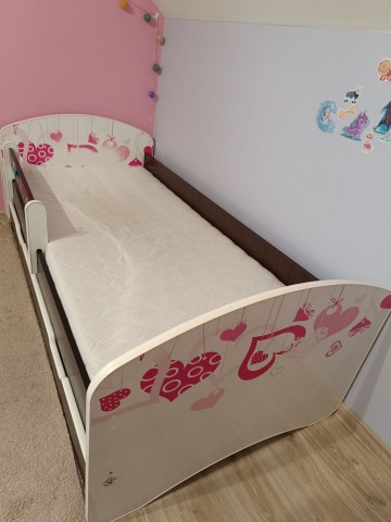 Oddam ł&oacute;żko dziecięce