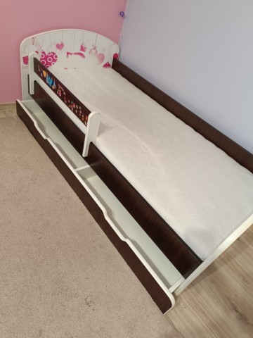 Oddam ł&oacute;żko dziecięce