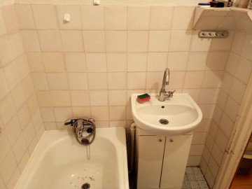 Sprzedaż mieszkania, Aleje 1-go Maja, 48m2, drugie piętro