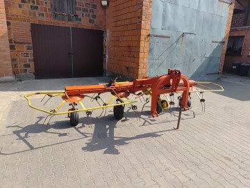 Przetrząsarka przewracarka Unifarm gs 450 claas