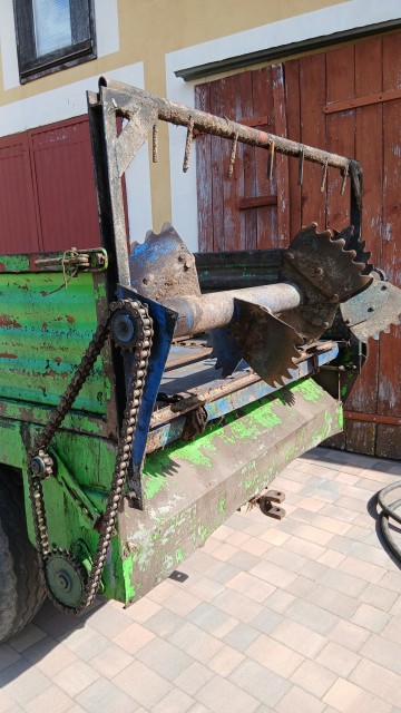 Rozrzutnik 3,5t Stan bdb