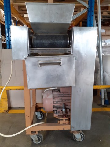 Młynek granitowy gastronomiczny