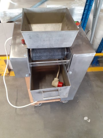 Młynek granitowy gastronomiczny