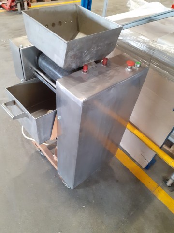 Młynek granitowy gastronomiczny