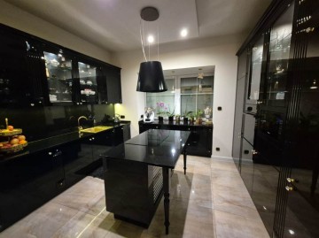 Nowoczesna rezydencja z własnym lasem-gm. Stare Miasto