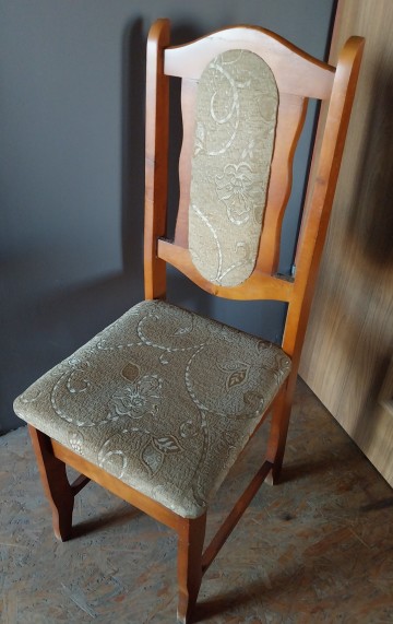 Sprzedam krzesła i st&oacute;ł