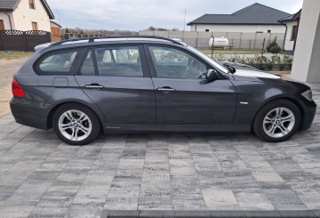 BMW Seria 3 318d  143 KM
