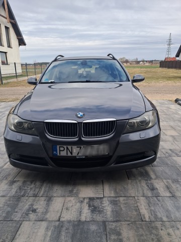 BMW Seria 3 318d  143 KM