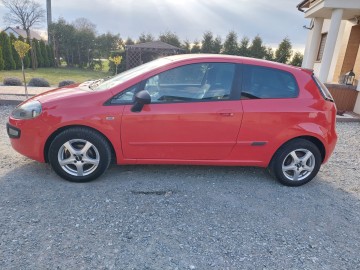 FIAT PUNTO EVO 1,4 BENZYNKA SPORT KLIMA ZAREJ.PL POLECAM ZOB