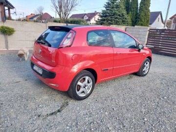 FIAT PUNTO EVO 1,4 BENZYNKA SPORT KLIMA ZAREJ.PL POLECAM ZOB