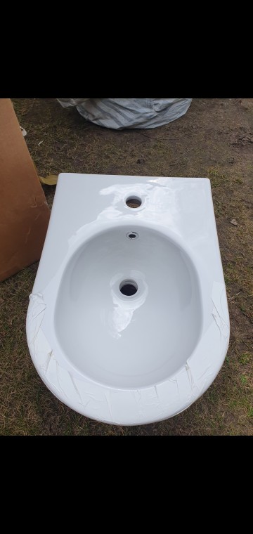 Sprzedam nowy bidet firmy RAVAK