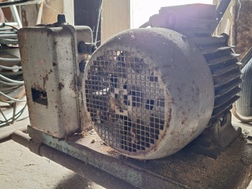 krajzega silnik 5.5kw w dobrym stanie