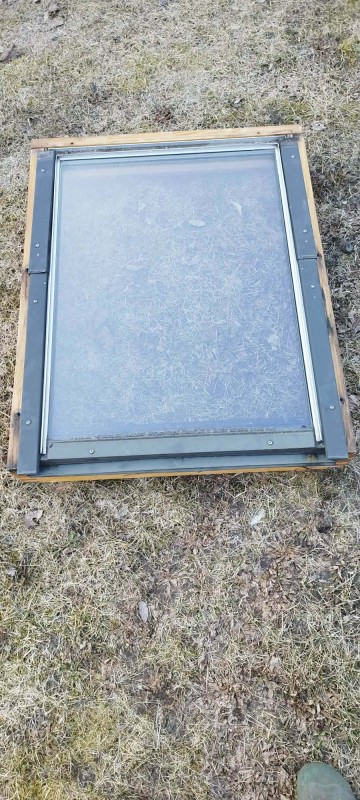 sprzedam okno dachowe