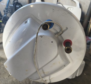 Sprzedam bojler 140 litr&oacute;w