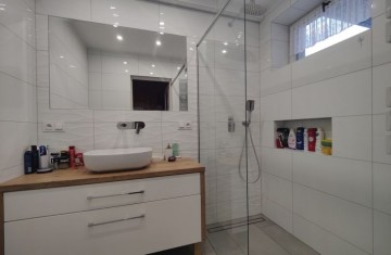 Na sprzedaż gospodarstwo rolne z domem i zabudowaniami gosp.