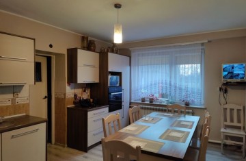 Na sprzedaż gospodarstwo rolne z domem i zabudowaniami gosp.