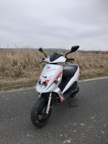 Skuter Malaguti f12 phantom