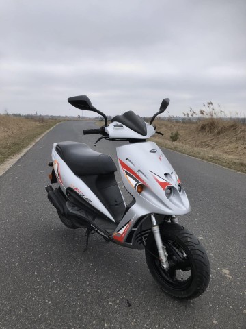 Skuter Malaguti f12 phantom