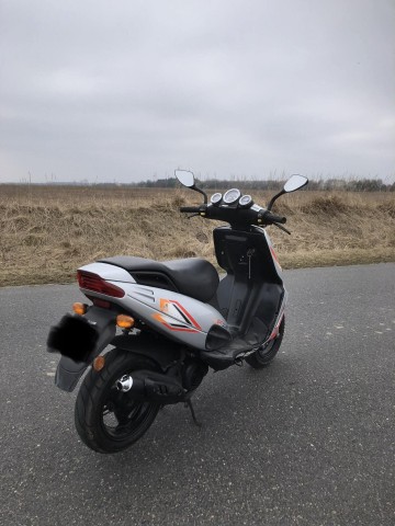 Skuter Malaguti f12 phantom