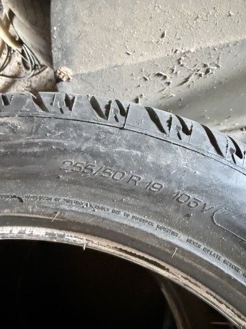 Sprzedam opony od BMW x5 2019 rok