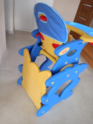 Sprzedam stoliczek do karmienia dziecka