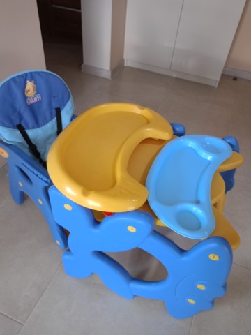 Sprzedam stoliczek do karmienia dziecka