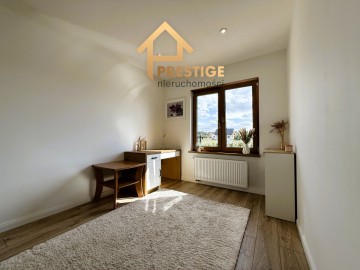 Parterowy dom w wysokim standardzie na przedmieściach Konina