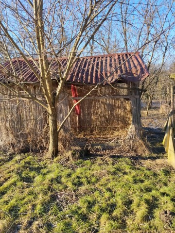 P&oacute;ł hektara ziemi na wsi z wydanymi WZ!