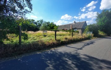 P&oacute;ł hektara ziemi na wsi z wydanymi WZ!