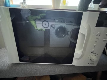 Sprzedam mikrofal&oacute;wkę Amica