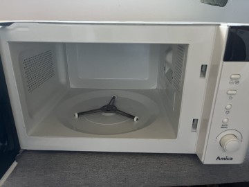 Sprzedam mikrofal&oacute;wkę Amica