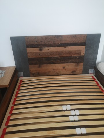 Ł&oacute;żko sypialniane