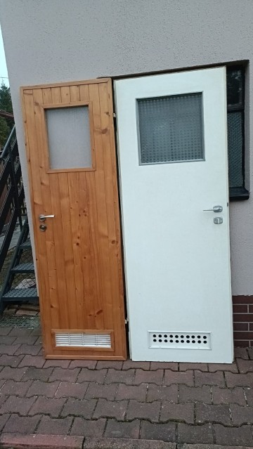 Sprzedam drzwi oraz szafke pod umywalke