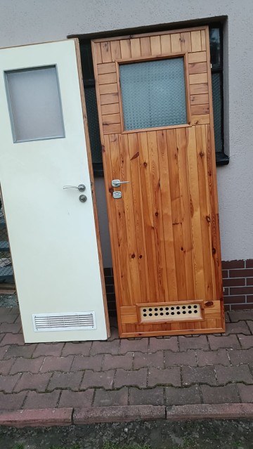 Sprzedam drzwi oraz szafke pod umywalke