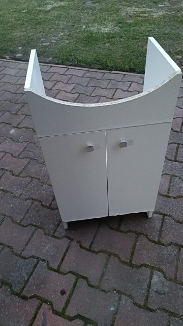 Sprzedam drzwi oraz szafke pod umywalke
