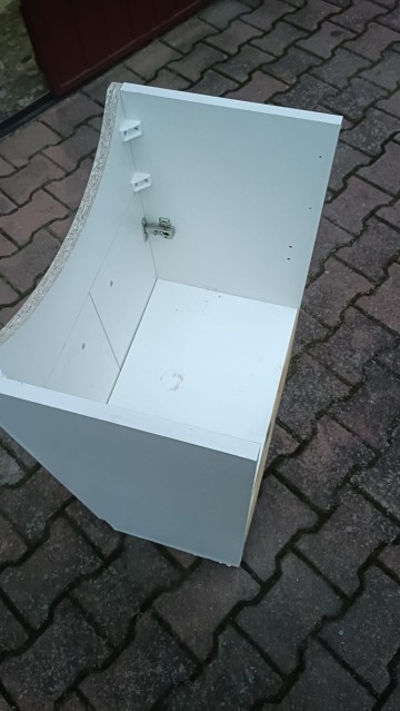 Sprzedam drzwi oraz szafke pod umywalke