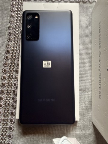 Samsung Galaxy S20 FE 5G (Snapdragon) &ndash; stan idealny!