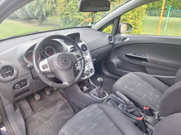 Opel Corsa D 2011