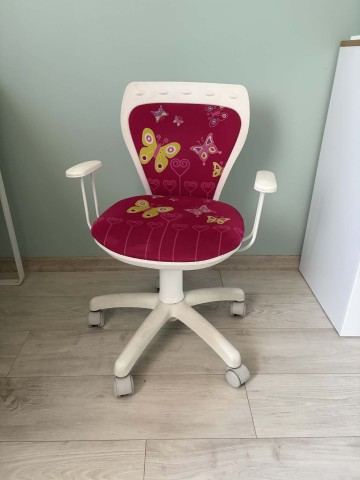 Sprzedam biurko +krzesło