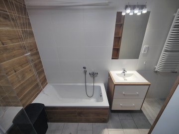 Dom po remoncie, pow. 150m2, 6 pokoi, gotowy do zamieszkania