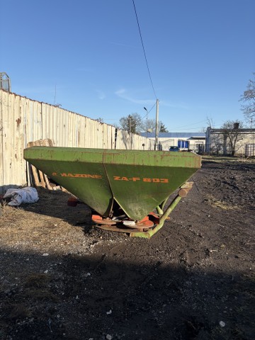 Rozsiewacz Amazone 803