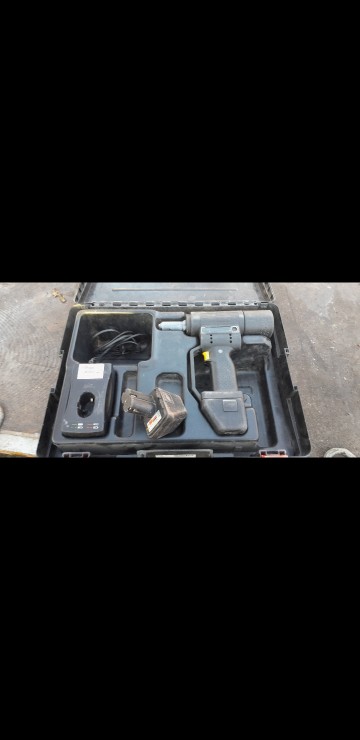 Nitownica akumulatorowa wurth