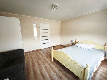 Wynajmę umeblowany dom w Ślesinie-blisko jeziora-po remoncie