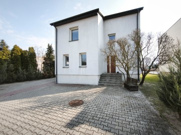 Wynajmę umeblowany dom w Ślesinie-blisko jeziora-po remoncie